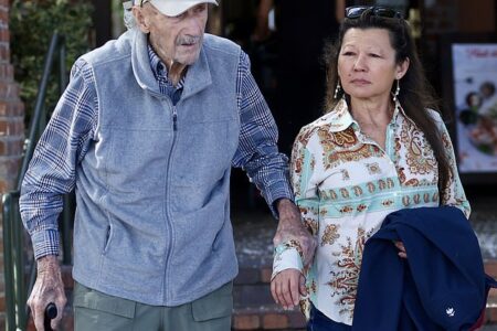 Reclusive last a long time of Hollywood legend Gene Hackman after he retired from the highlight and movies for 21 years earlier than he and his spouse have been discovered useless