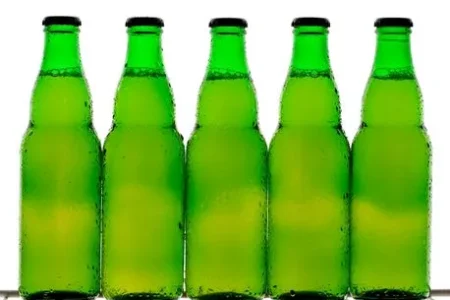 Brits warned by Foreign Office to keep away from booze in widespread vacation spot after spate of deaths